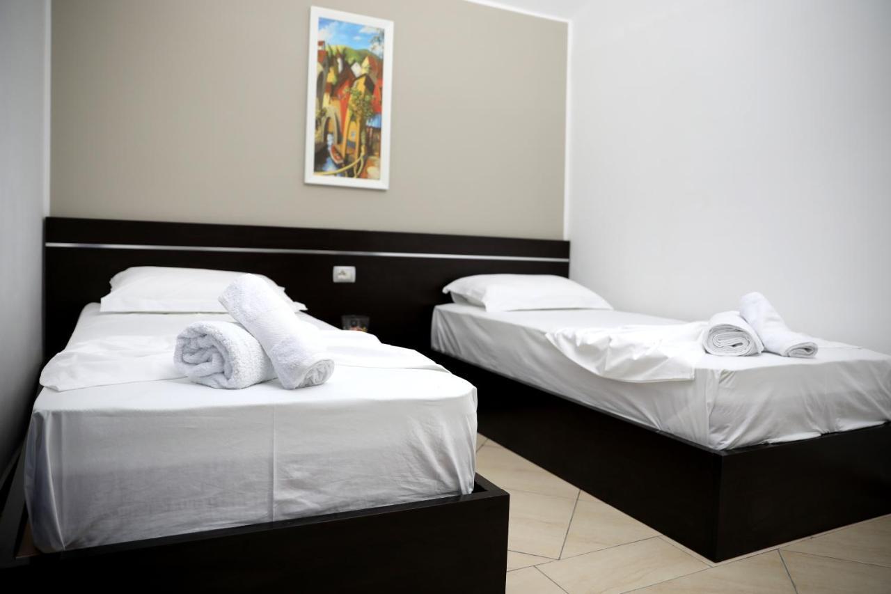 Dolce Italia Residence Radhimë Extérieur photo
