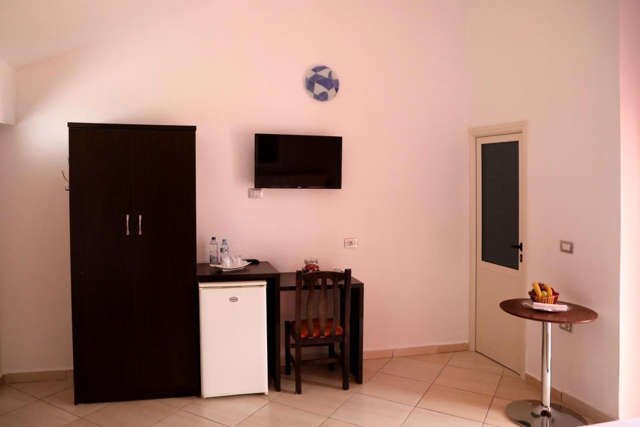 Dolce Italia Residence Radhimë Extérieur photo