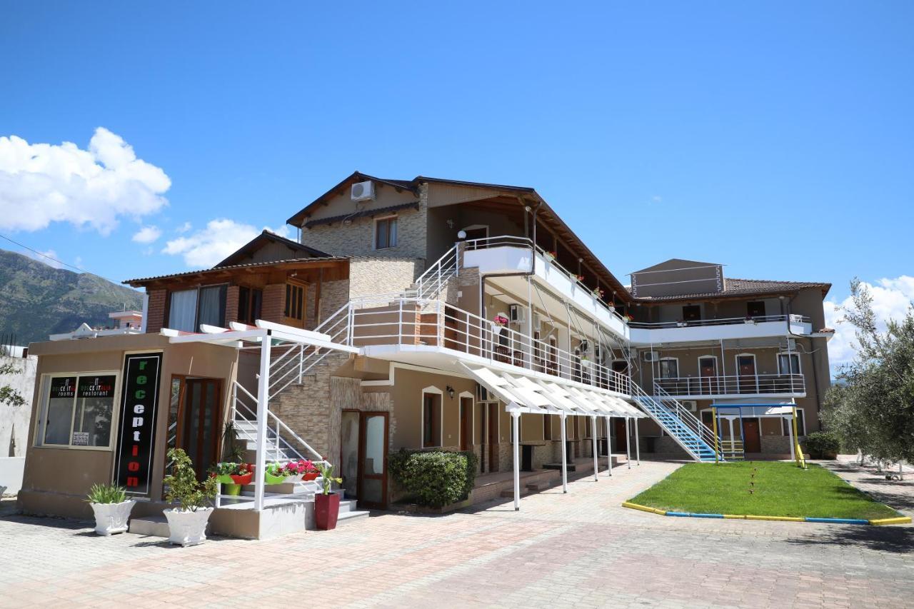 Dolce Italia Residence Radhimë Extérieur photo