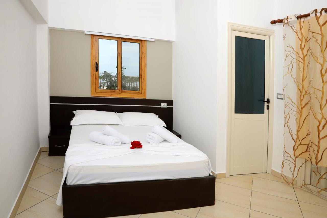 Dolce Italia Residence Radhimë Extérieur photo