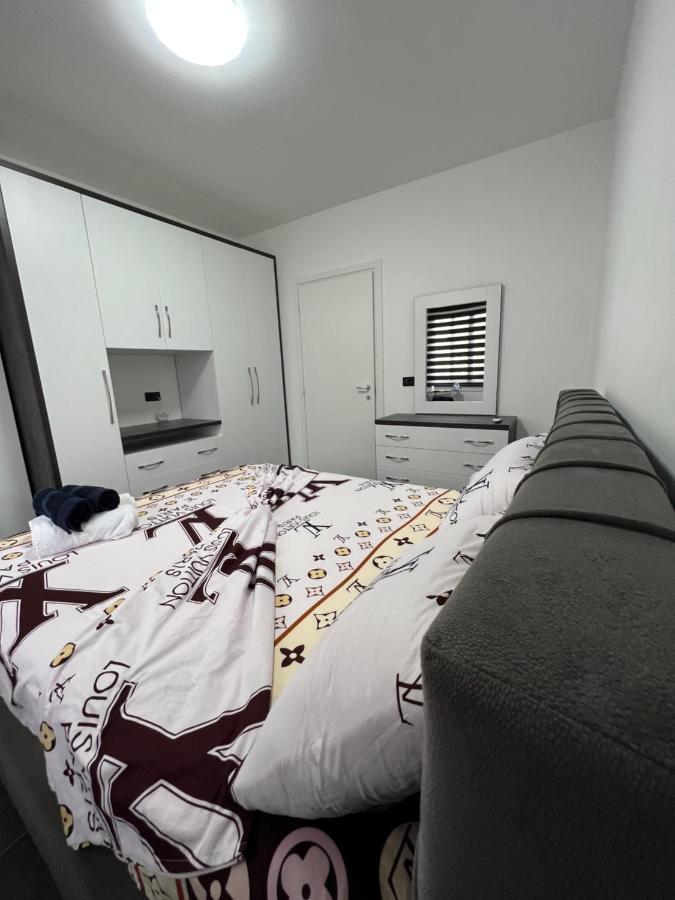 Dolce Italia Residence Radhimë Extérieur photo