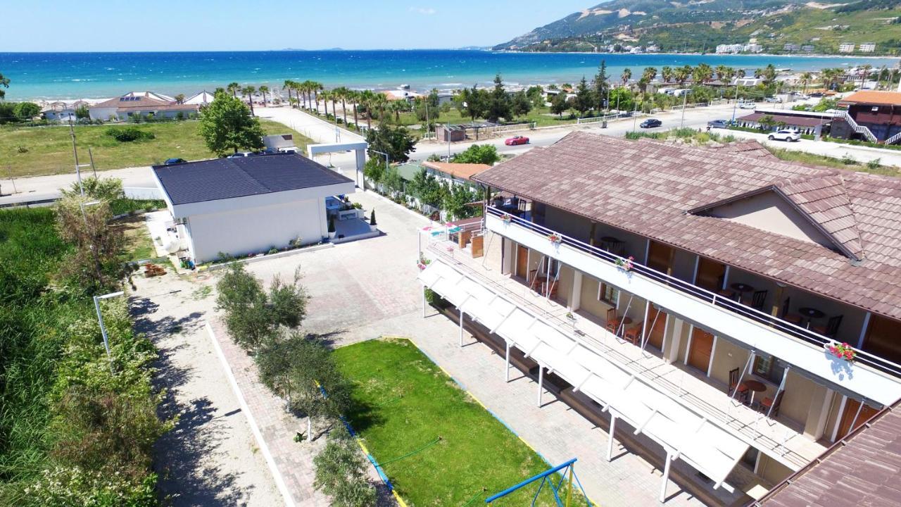 Dolce Italia Residence Radhimë Extérieur photo