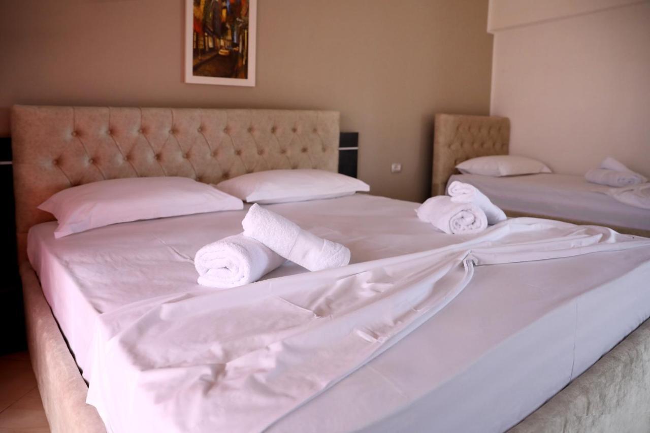 Dolce Italia Residence Radhimë Extérieur photo